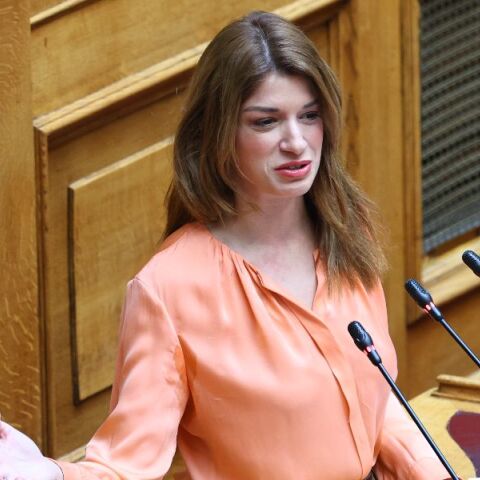 Κατερίνα Νοτοπούλου: Έχασα την ακοή μου, βασίζομαι στη χειλεανάγνωση, φοράω ακουστικά