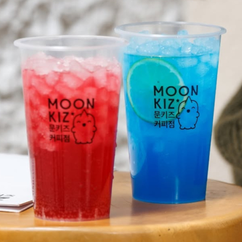 Moonkiz στο Θησείο 