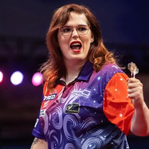 Εκτός διοργανώσεων νταρτς η Νόα-Λιν βαν Λέβεν - Η απόφαση της Ρυθμιστικής Αρχής Βελών αποκλείει τις τρανς γυναίκες από τα γυναικεία τουρνουά