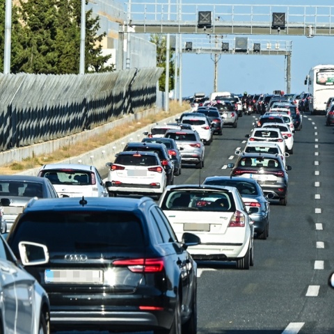 Κίνηση τώρα