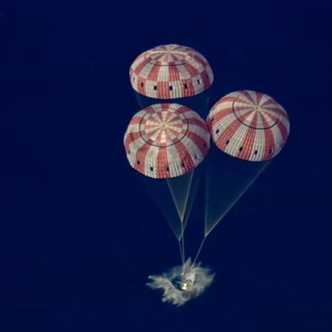 NASA: Επιτυχής επιστροφή της αποστολής Artemis II - Οι τέσσερις αστροναύτες προσθαλασσώθηκαν υγιείς στον Ειρηνικό, ολοκληρώνοντας το ιστορικό ταξίδι στη Σελήνη