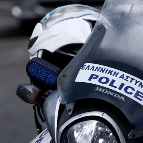 Σοβαρό επεισόδιο στη Θεσσαλονίκη - Σύλληψη 37χρονου για απόπειρα ανθρωποκτονίας μετά από τραυματισμό 20χρονου με αιχμηρό αντικείμενο στη Σταυρούπολη