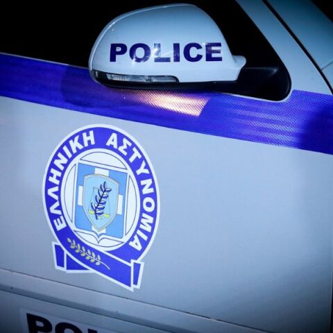 Καταδίωξη διαρρηκτών στη Βάρη με πυροβολισμούς από αστυνομικούς - Οι δράστες διέφυγαν με SUV - Σε εξέλιξη έρευνες για τον εντοπισμό τους.