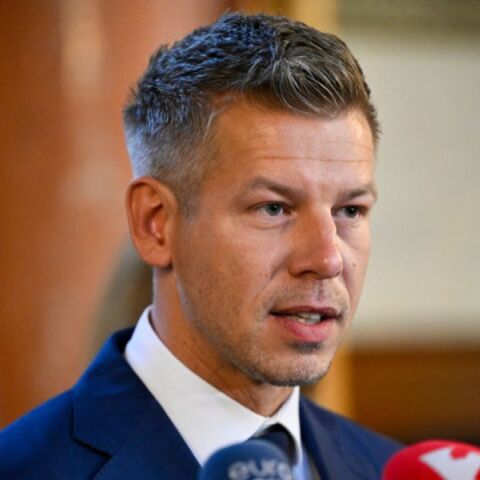 ΕΕ-Ουγγαρία: Ευρωπαίοι αξιωματούχοι στη Βουδαπέστη ενόψει της νέας κυβέρνησης του Πέτερ Μαγιάρ και της επαναδιαπραγμάτευσης πόρων και πολιτικής