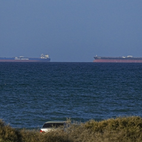 Πλοία στα Στενά του Ορμούζ