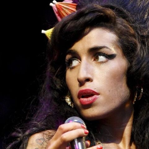 Ο πατέρας της Έιμι Γουάινχαουζ χάνει τη δικαστική μάχη για δημοπρασία προσωπικών της αντικειμένων - Απορρίφθηκε η αγωγή κατά δύο στενών φίλων της τραγουδίστριας