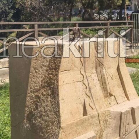 Εικόνες ντροπής στην  Κρήτη: Βάνδαλοι αποκεφάλισαν το άγαλμα του Νίκου Ξυλούρη