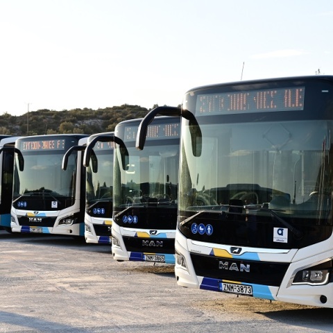 Βάψαμε το λεωφορείο, να μην ξεχάσουμε τον επιβάτη