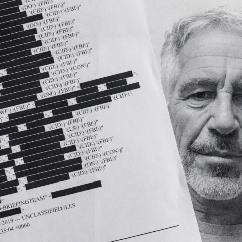 Έγγραφα δείχνουν ότι ο Έπσταϊν φιλοξενούσε φερόμενα θύματα σε διαμερίσματα στο Λονδίνο, μετά την απόφαση της αστυνομίας να μη διερευνήσει καταγγελία το 2015