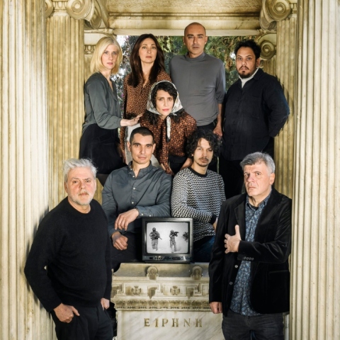 Πρώτες Φωτογραφίες από την «Ειρήνη» του Νίκου Καραθάνου και του Φοίβου Δεληβοριά