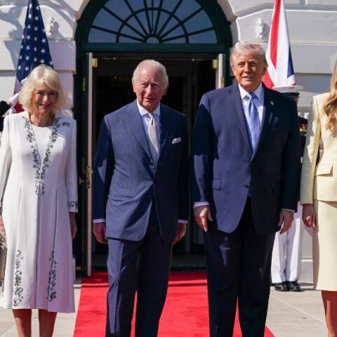 Ο βασιλιάς Κάρολος θα συναντήσει τον Ντόναλντ Τραμπ χωρίς κάμερες - Η Βρετανία ελπίζει ότι η διπλωματία του μονάρχη θα κατευνάσει τις εντάσεις με τις ΗΠΑ.