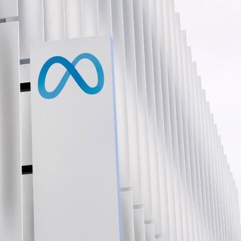 ΕΕ: Η Κομισιόν έκρινε ότι η Meta παραβιάζει τη νομοθεσία DSA, επιτρέποντας σε παιδιά κάτω των 13 να έχουν πρόσβαση σε Facebook και Instagram χωρίς ελέγχους