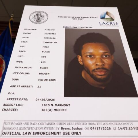 Σοβαρές κατηγορίες κατά του D4vd για φόνο 14χρονης, με αγορές εργαλείων για απόκρυψη στοιχείων - Δηλώνει αθώος ο τραγουδιστής.