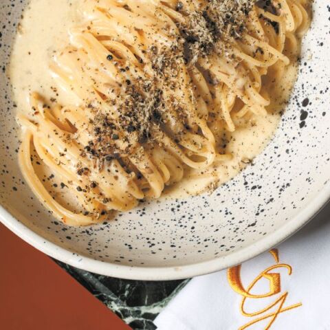 Δοκιμάζουμε 4 στέκια που έγιναν viral στο TikTok