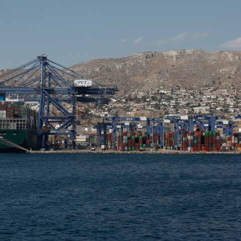 Εργατικό ατύχημα σε ναυπηγείο στο Πέραμα: 59χρονος ναυπηγοξυλουργός τραυματίστηκε στο χέρι