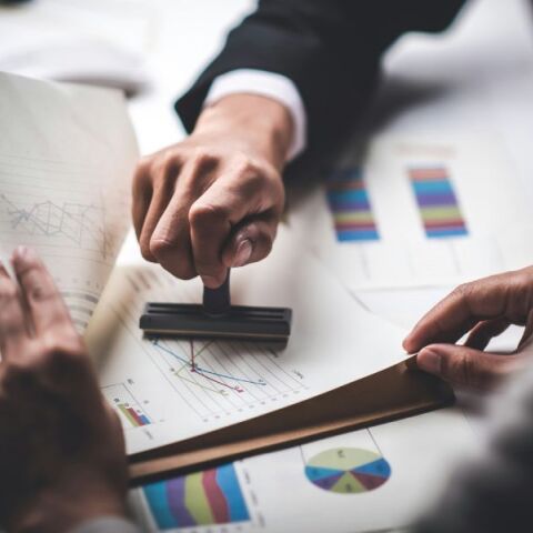 Πρόστιμα σε δύο εταιρείες τροφίμων για υπέρβαση του περιθωρίου κέρδους επέβαλε η Ανεξάρτητη Αρχή Ελέγχου Αγοράς, μετά από ελέγχους σε 19 κωδικούς προϊόντων.