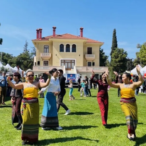 Μπαζάρ για την ενίσχυση των «Φίλων του Παιδιού» από την Ένωση ASEAN Plus
