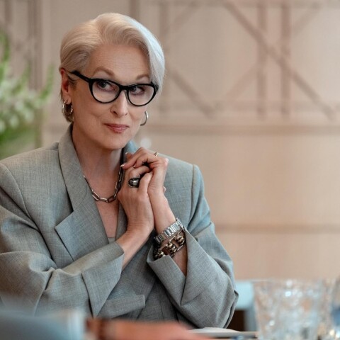 Η Μέριλ Στριπ επέβαλε το iconic look: Το σακάκι που το στούντιο ήθελε να «κόψει» από το «Ο Διάβολος Φοράει Prada 2»
