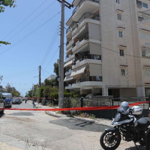 Ηλιούπολη: «Οι 17χρονες ζήτησαν τα κλειδιά της ταράτσας και μέσα σε δευτερόλεπτα ακούστηκε το «"μπαμ"»