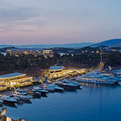 AETER Architects: Τα νέα κτίρια της Astir Marina Βουλιαγμένης