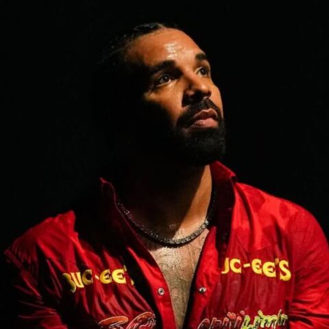 Ο Drake κυκλοφόρησε τρία νέα άλμπουμ - Ο Καναδός σούπερ σταρ της ραπ μουσικής αιφνιδίασε τους θαυμαστές του με 43 νέα τραγούδια και ηχηρές συνεργασίες
