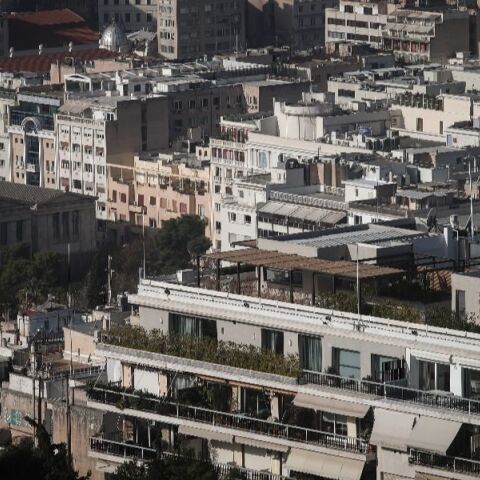 Αναφορές για οσμή αερίου σε αρκετές περιοχές της Αττικής: Εκκενώθηκαν σχολεία και επιχειρήσεις