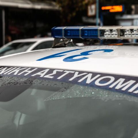 Μικρολίμανο: Καταζητούμενος κακοποιός ο άνδρας που τραυματίστηκε - Το βαρύ ποινικό παρελθόν του