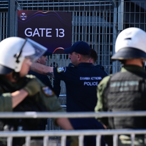 Στελέχη της ΕΛΑΣ σε ελέγχους έξω από το ΟΑΚΑ για τον τελικό του Final Four 2026