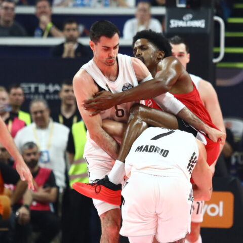 Final Four 2026 | Ολυμπιακός – Ρεάλ Μαδρίτης: Η στιγμή της σύρραξης ΜακΚίσικ και Καμπάτσο 