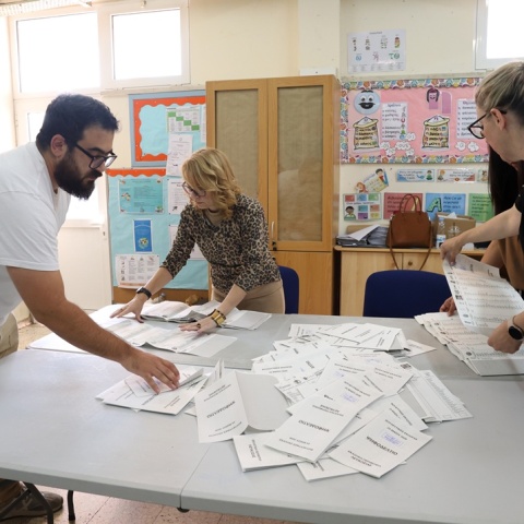 Καταμέτρηση ψηφοδελτίων στην Κύπρο