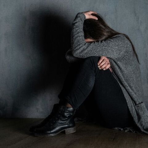 Ωρωπός: Ξυλοκοπούσε τη σύζυγό του και ανέβασε το βίντεο στα social media - «Δείτε πως κλαίει»