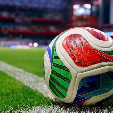 Η FIFA δημοσίευσε τον κατάλογο των απαγορευμένων αντικειμένων στα γήπεδα του Μουντιάλ 2026 σε ΗΠΑ, Καναδά και Μεξικό - Οι εκπλήξεις που περιλαμβάνει