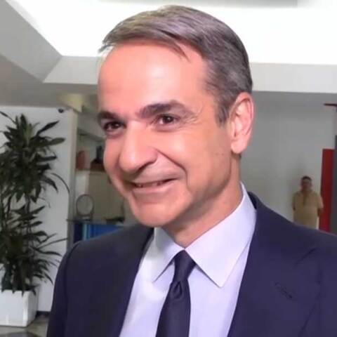 Ο Κυριάκος Μητσοτάκης απάντησε για τον γάμο του υιού, Κωνσταντίνου, με τη Μαρία Σάκκαρη