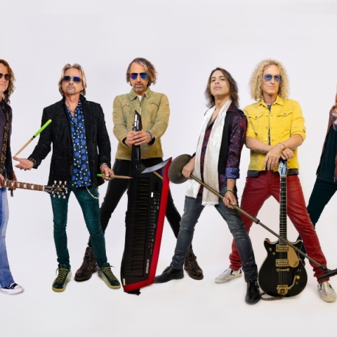 Foreigner - Συνέντευξη: Ο τραγουδιστής Luis Maldonado μιλάει στην ATHENS VOICE πριν από την πρώτη συναυλία του συγκροτήματος στην Ελλάδα