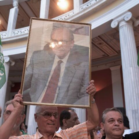 ΠΑΣΟΚ, ωραία χρόνια… και δύσκολα για τους γραμματείς