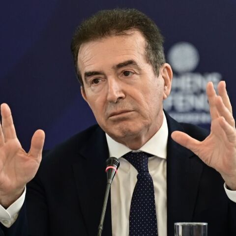 Χρυσοχοΐδης για επιθέσεις με γκαζάκια: Οι γνωστοί ανόητοι και αμετανόητοι παίζουν με ανθρώπινες ζωές