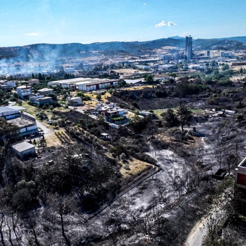 Εικόνα από το πέρασμα της φωτιάς στο Ωραιόκαστρο Θεσσαλονίκης