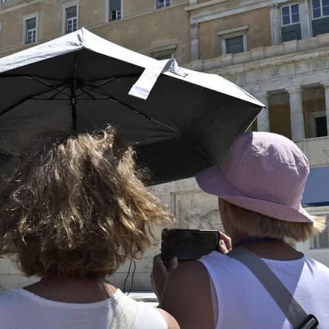Καιρός: Έρχονται τα πρώτα 40άρια του καλοκαιριού - Σε ποιες περιοχές ανεβαίνει η θερμοκρασία