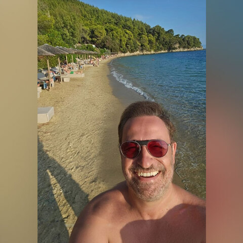 Ο Θέμης Γεωργαντάς γράφει για τη Σκιάθο