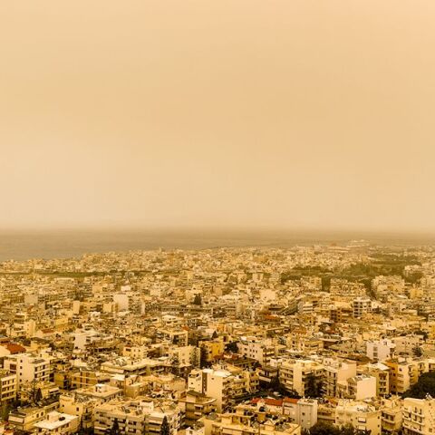 AtmoHub: Μεταφορά Σαχαριανής σκόνης προς την Ελλάδα τις επόμενες ημέρες - Ποιες περιοχές θα επηρεάσει
