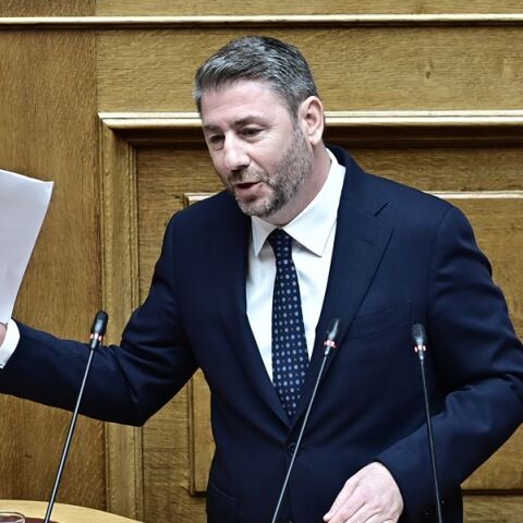 Ανδρουλάκης: Ο Μητσοτάκης επιδιώκει ένα Σύνταγμα, που να αφήνει όσο το δυνατόν πιο ανεξέλεγκτη την εκτελεστική εξουσία