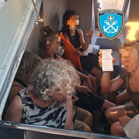 Φωτιά στο Ρέθυμνο: Το Λιμενικό απεγκλώβισε 29 άτομα διά θαλάσσης