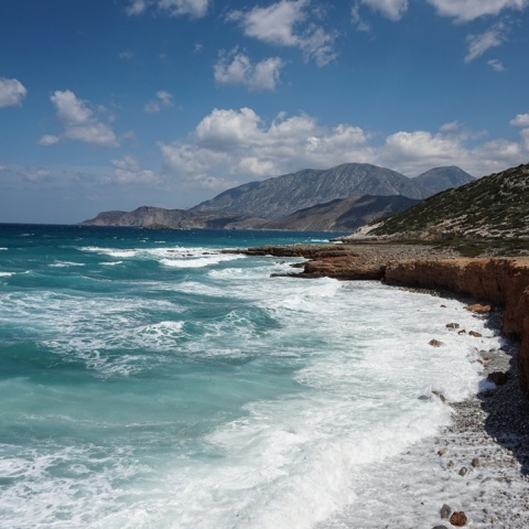 Μελτέμι και μποφόρ σε παραλίες στην Κρήτη