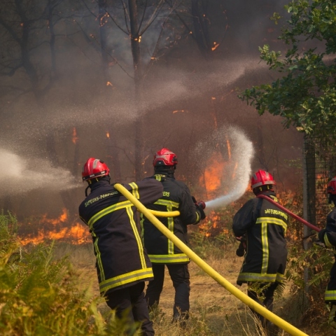 Η κλιματική καταστροφή απειλεί τον πλανήτη και την Ευρώπη, απαιτώντας αποτελεσματική πρόληψη, πράσινη μετάβαση και συντονισμένη διεθνή δράση