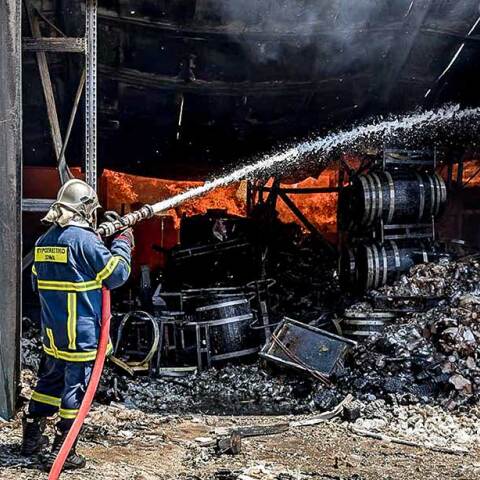 Φωτιά σε αποστακτήριο στο Ρέθυμνο