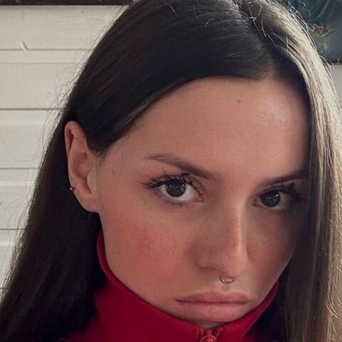 Πρώην μέλος των Pussy Riot ομολόγησε ότι ήταν κατάσκοπος του Πούτιν - «Με απείλησαν»