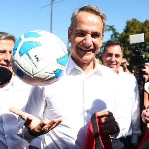 Ο Κυριάκος Μητσοτάκης ανάρτησε βίντεο από την παρουσία του στη Θεσσαλονίκη, με τίτλο «Η Θεσσαλονίκη αλλάζει», καταγράφοντας στιγμές της επίσκεψής του.