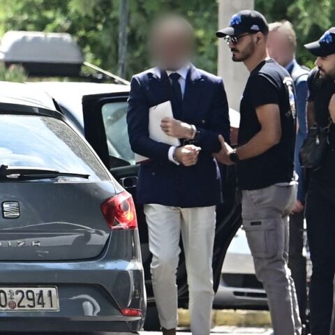 Νέα στοιχεία στην υπόθεση για τον θάνατο του Γιώργου Μαζωνάκη - Στο επίκεντρο δεύτερο ιατρείο των δύο γιατρών στο Κολωνάκι και εταιρεία ιατρικών μηχανημάτων.