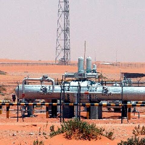 H Aramco ακυρώνει φορτία πετρελαίου προς την Ευρώπη - Τι σημαίνει αυτό για την Ελλάδα