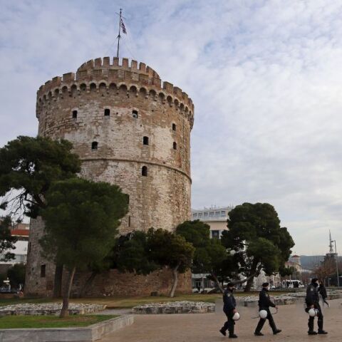 Σορός άνδρα εντοπίστηκε στον Θερμαϊκό - Το Λιμεναρχείο Θεσσαλονίκης απευθύνει έκκληση στους πολίτες για την αναγνώριση των στοιχείων του.